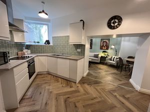 Photo 7- click for photo gallery